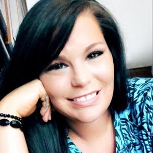 Meet your Posher, Stefanie